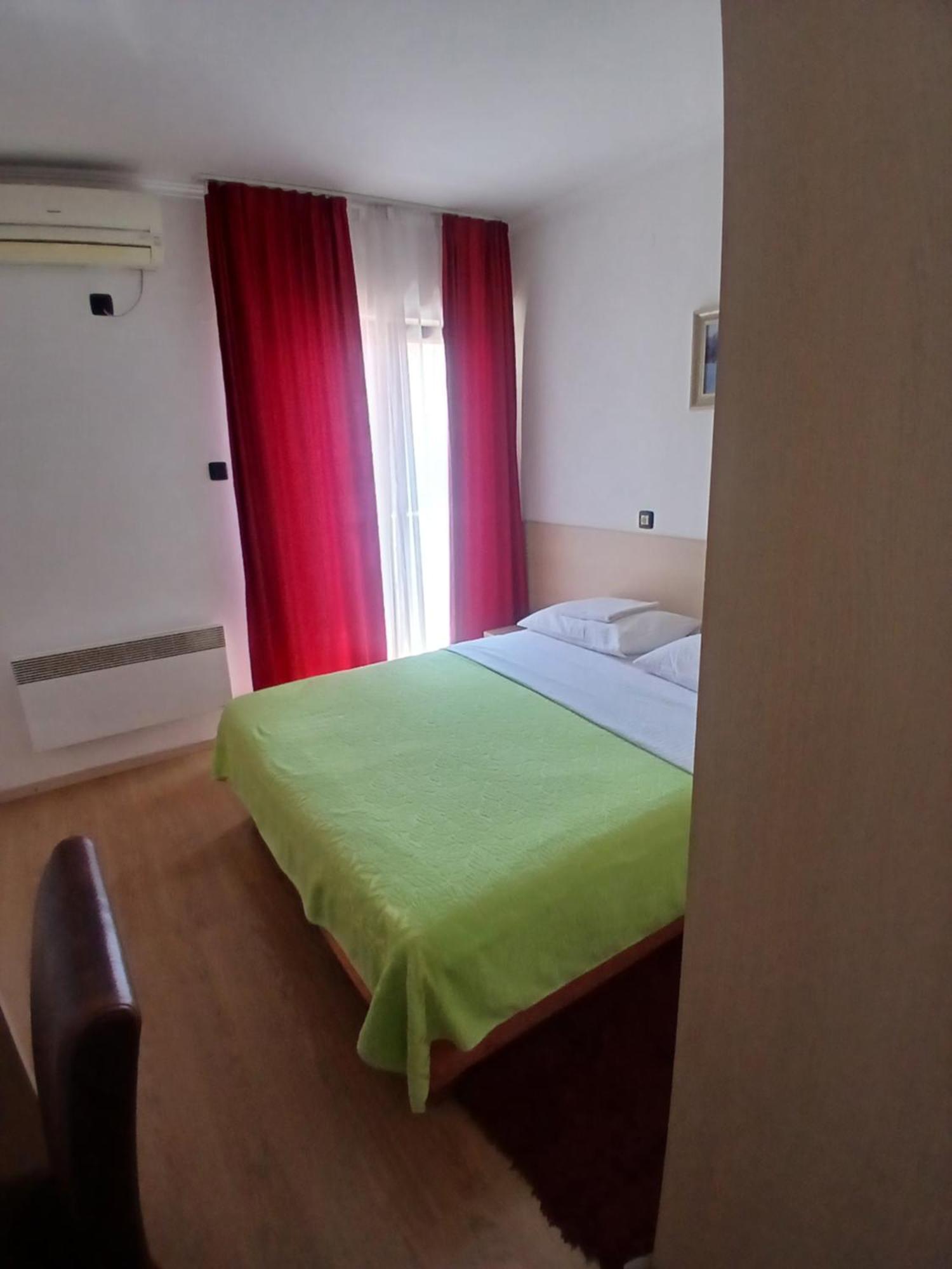 Hotel Viv Trebinje Exterior foto