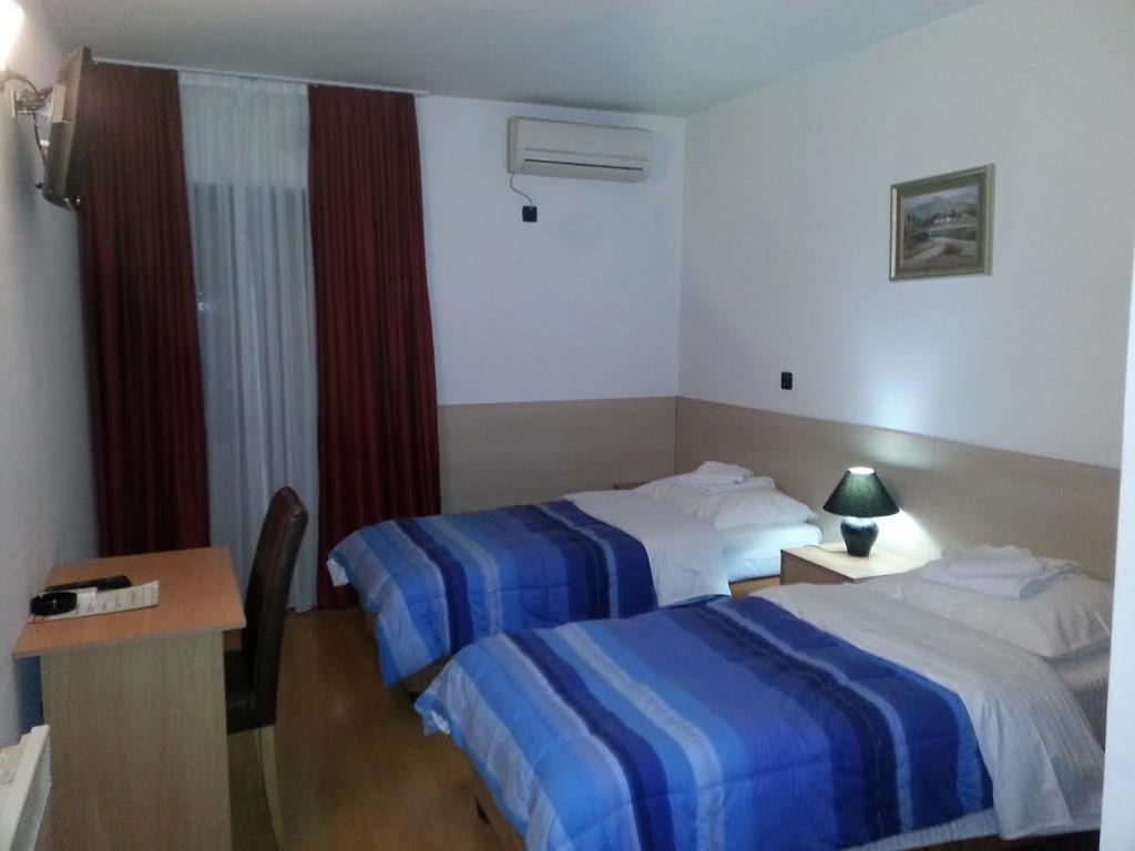 Hotel Viv Trebinje Exterior foto